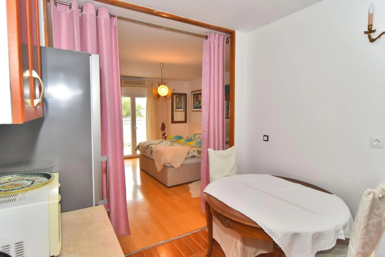 Bed & Breakfast Apartments And Rooms Anika Zadar