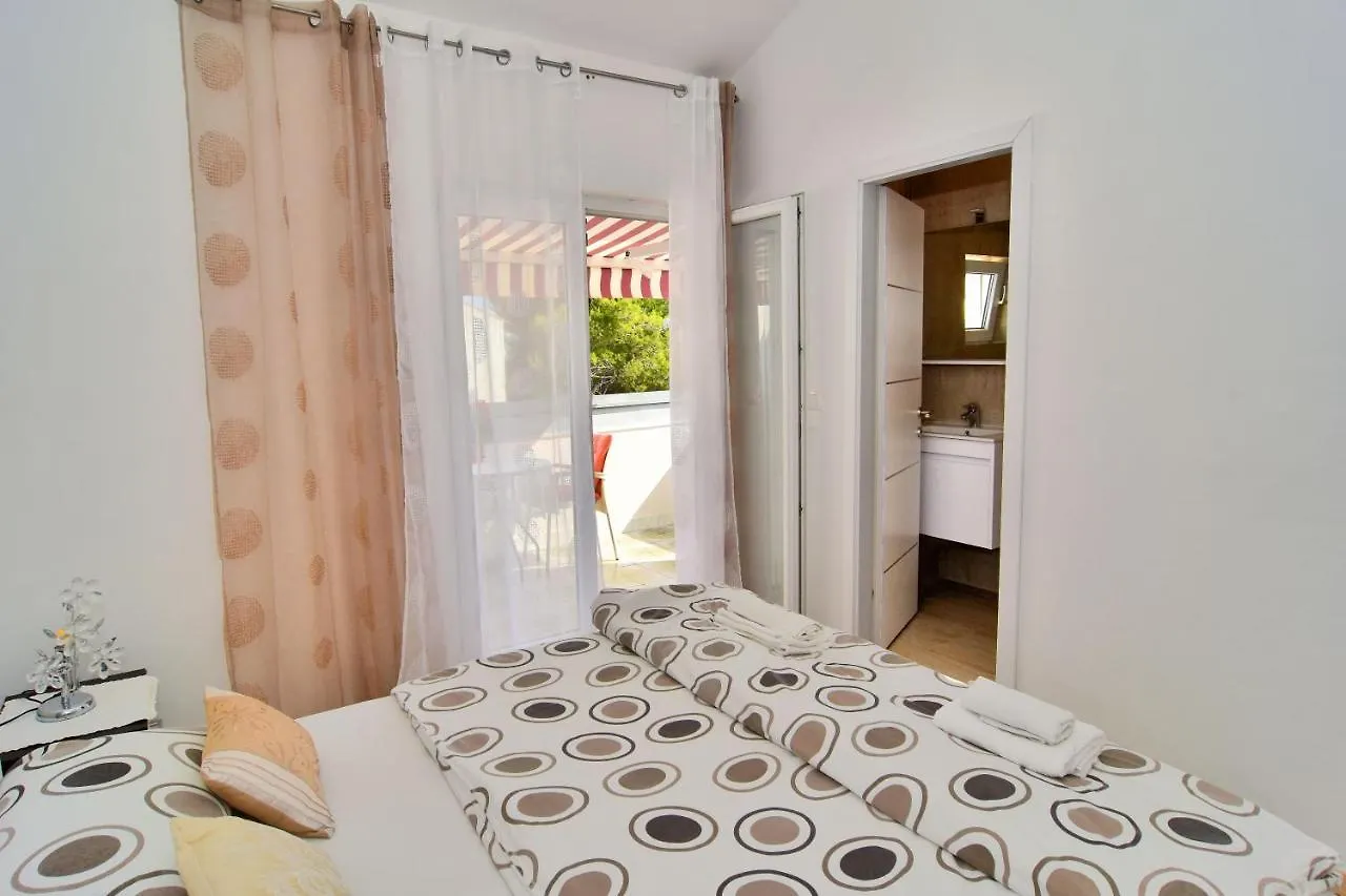 Bed & Breakfast Apartments And Rooms Anika Zadar