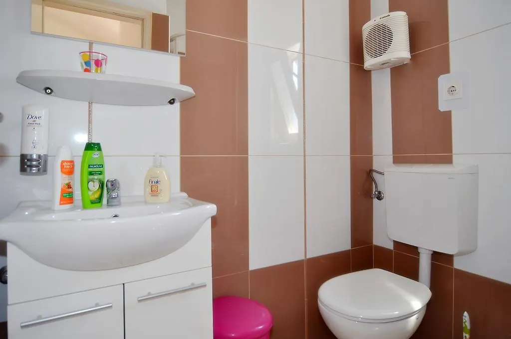 Apartments And Rooms Anika Zadar Bed & Breakfast